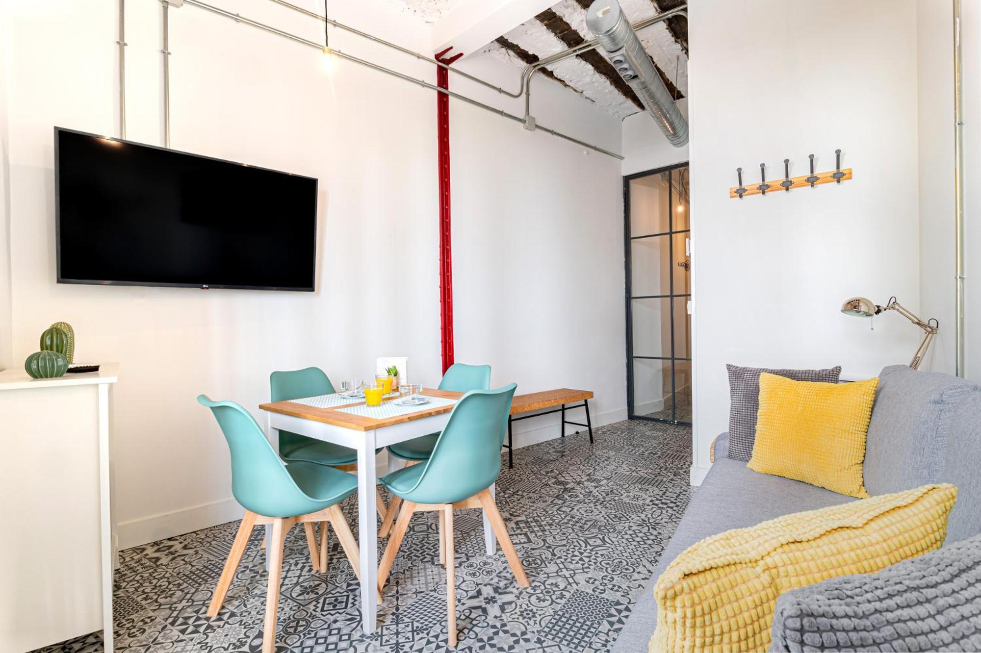 Vintage Apartment Near Puerta Del Sol Мадрид Екстериор снимка