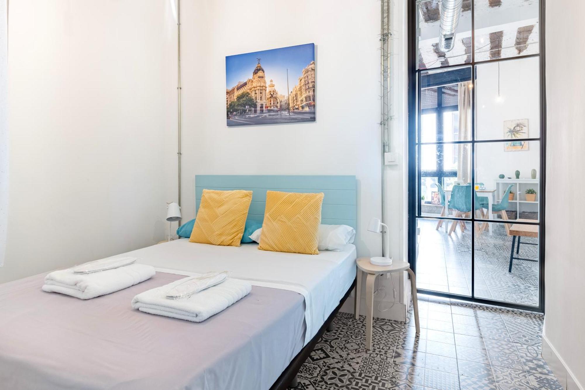 Vintage Apartment Near Puerta Del Sol Мадрид Екстериор снимка