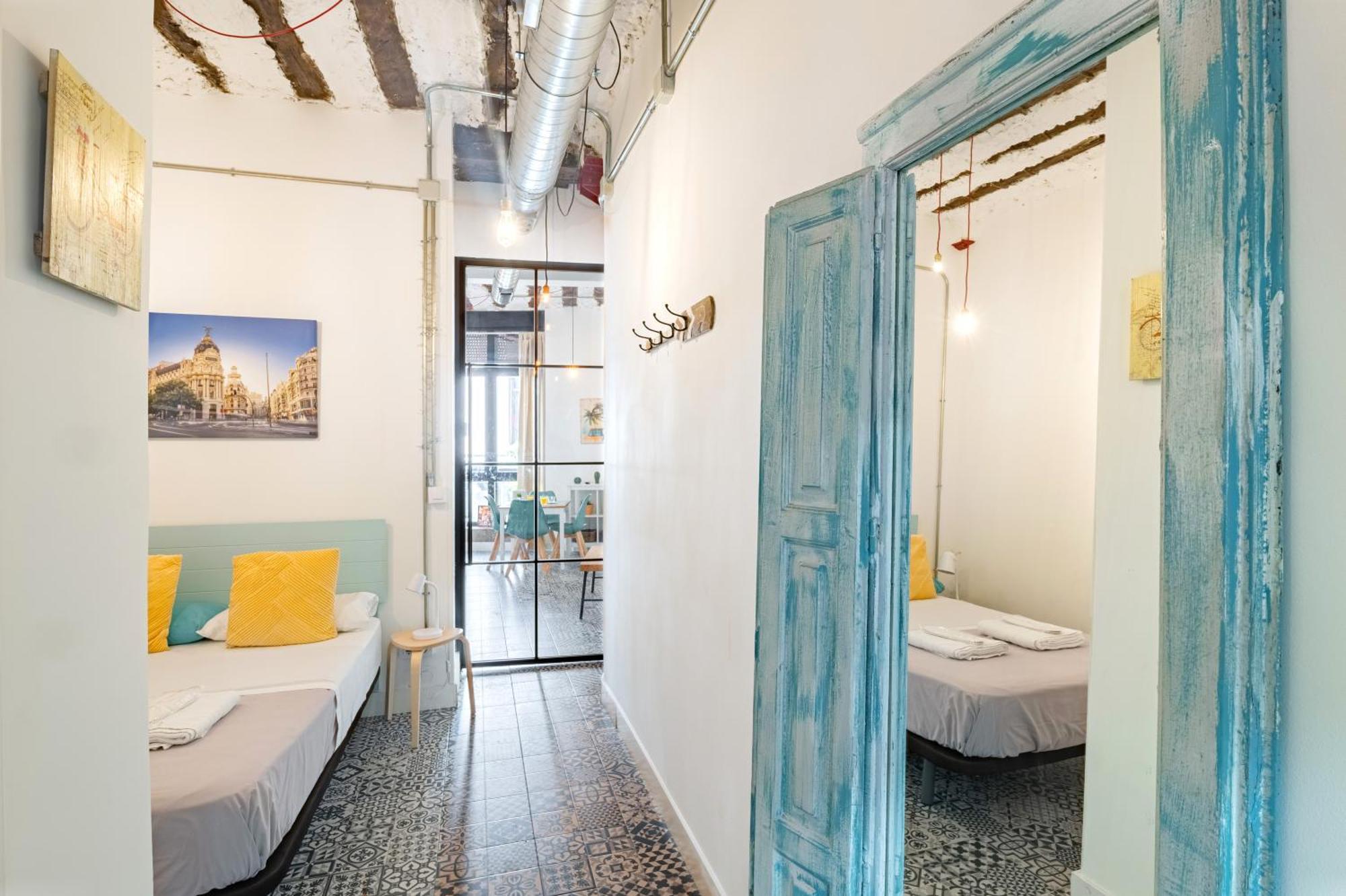 Vintage Apartment Near Puerta Del Sol Мадрид Екстериор снимка